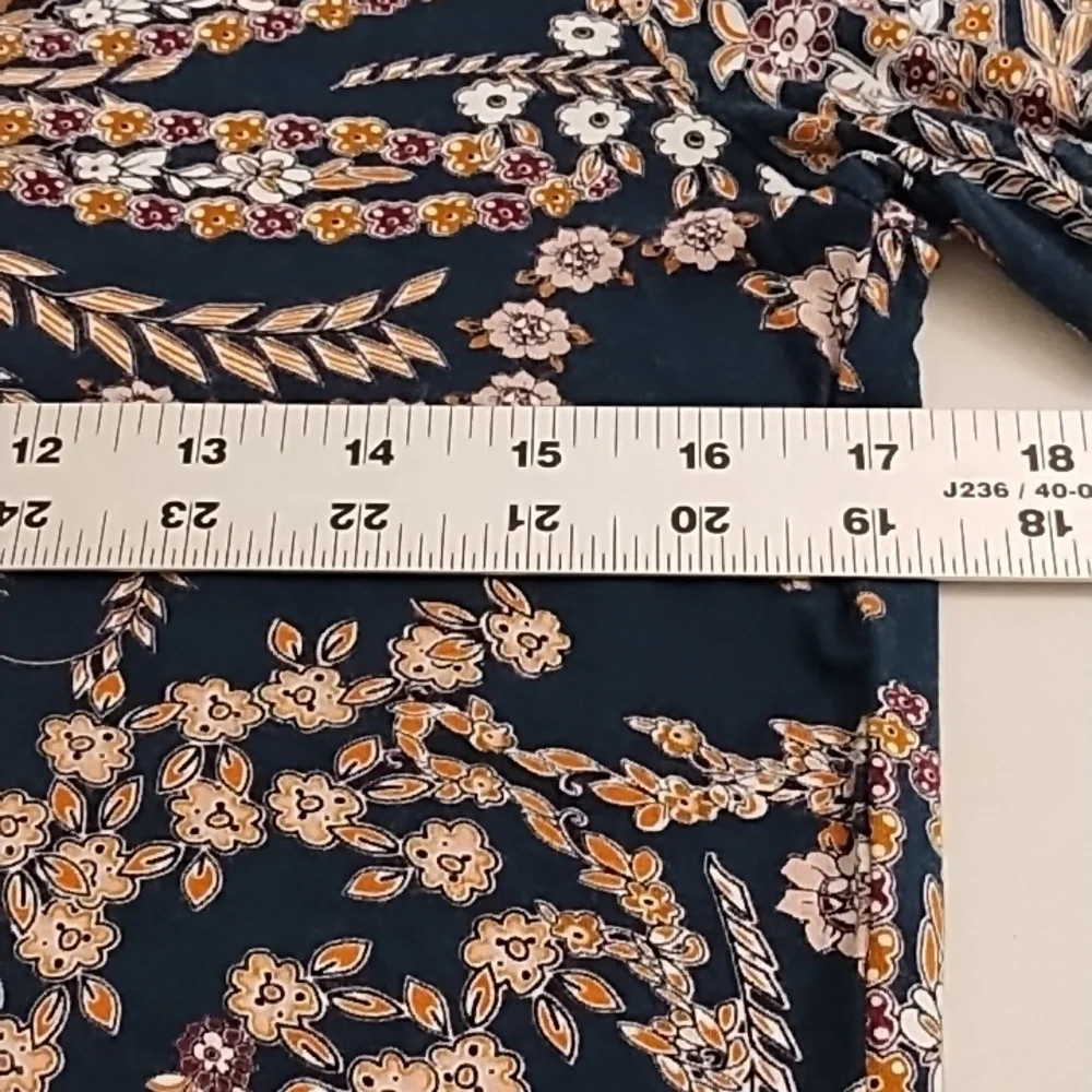 24/7 BOHO COTTAGECORE NAVY FLORAL PRINT, 3/4 SLEEVE, SOFT, TEE SHIRT TUNIC - Picture 4 of 7